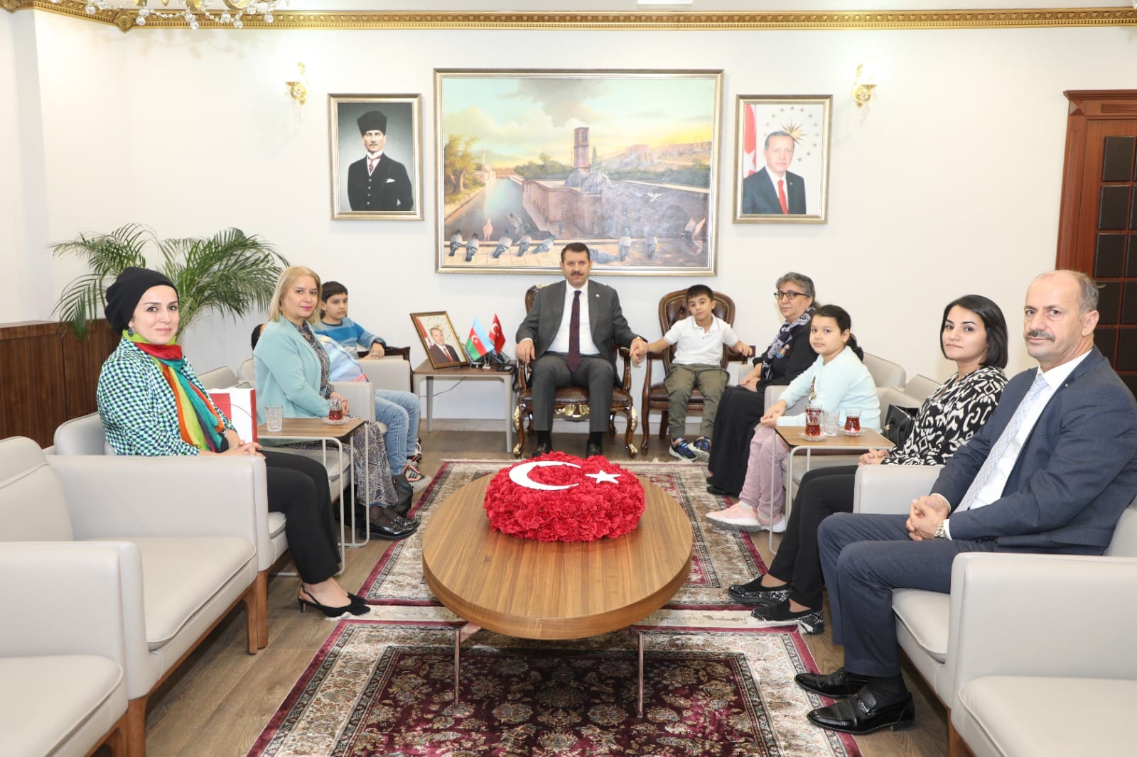 Şəhid hərbi pilot Abbas Qasımovun ailəsi TÜİB sədri Hüseyin Büyükfıratın təşəbbüsü ile Urfa səfəri