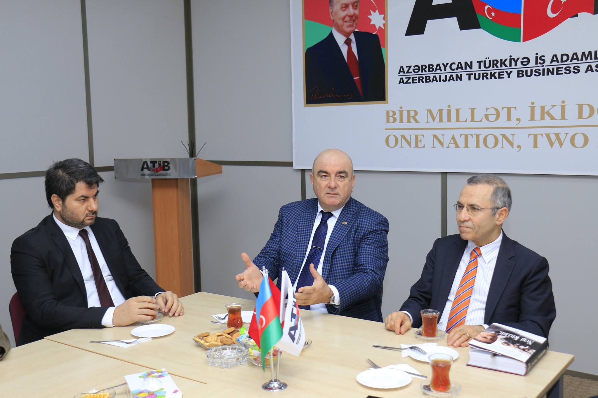 TUİB nümayəndə heyəti ATİB ofisini ziyarət edib