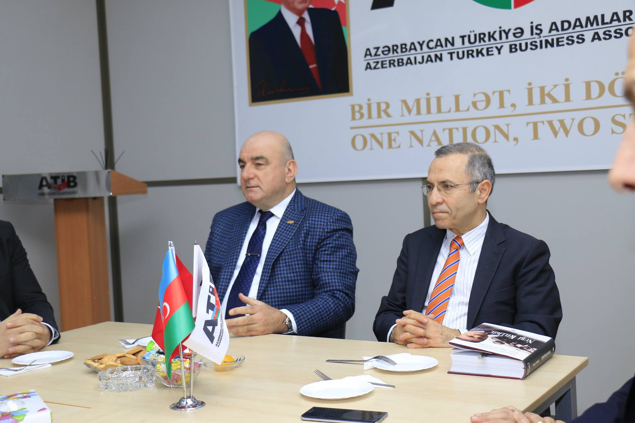 TUİB nümayəndə heyəti ATİB ofisini ziyarət edib