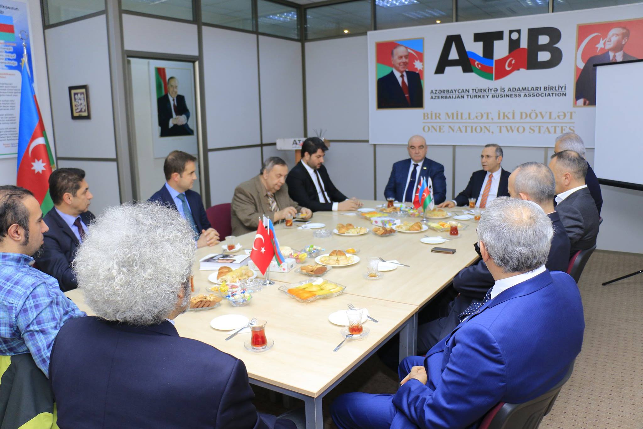 TUİB nümayəndə heyəti ATİB ofisini ziyarət edib