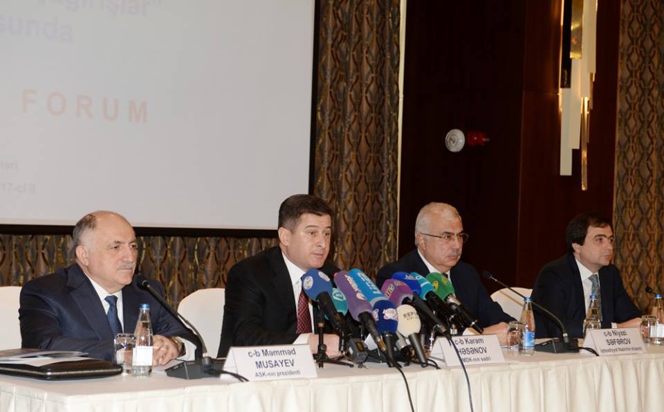 TUİB Azərbaycanda Özəlləşdirmə Forumuna qatılıb