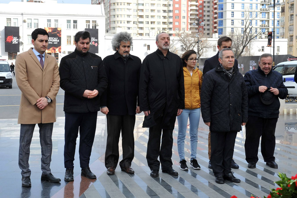 TUİB üzvləri Xocalı qurbanlarının xatirəsini yad ediblər