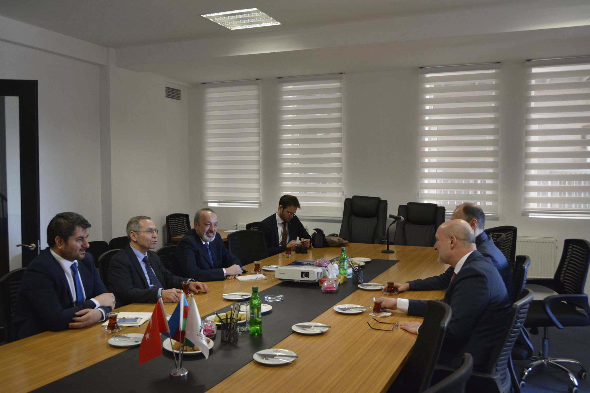 DEİK rəhbəri TÜİB-i ziyarət edib