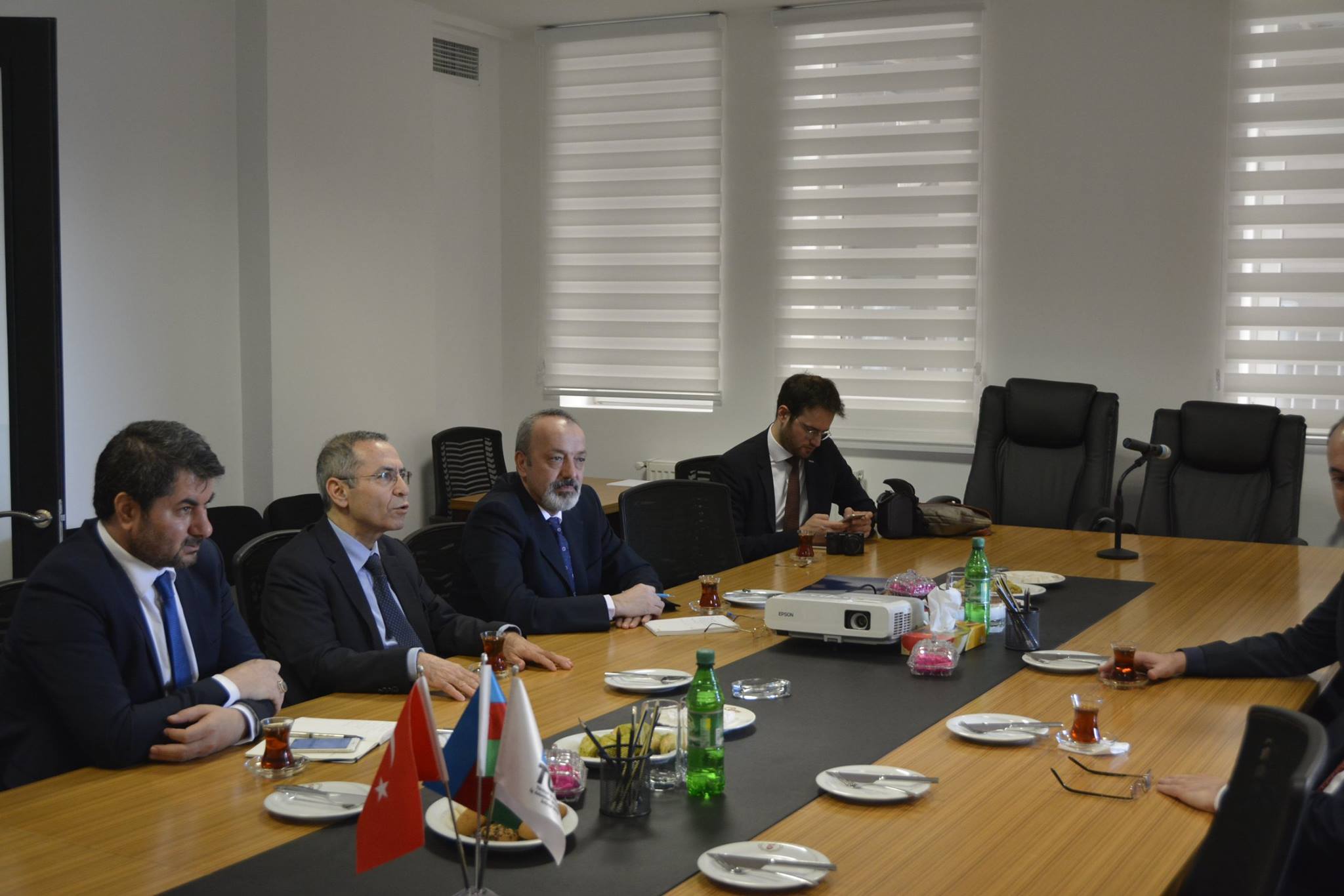 DEİK rəhbəri TÜİB-i ziyarət edib