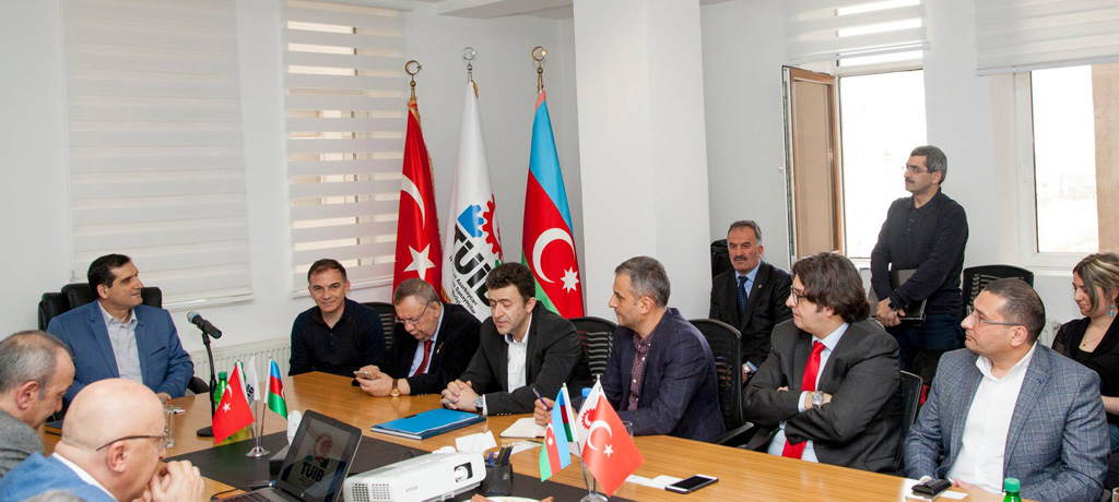 Türkiyə səfiri TUİB üzvləri ilə görüşüb