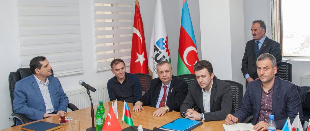Türkiyə səfiri TUİB üzvləri ilə görüşüb