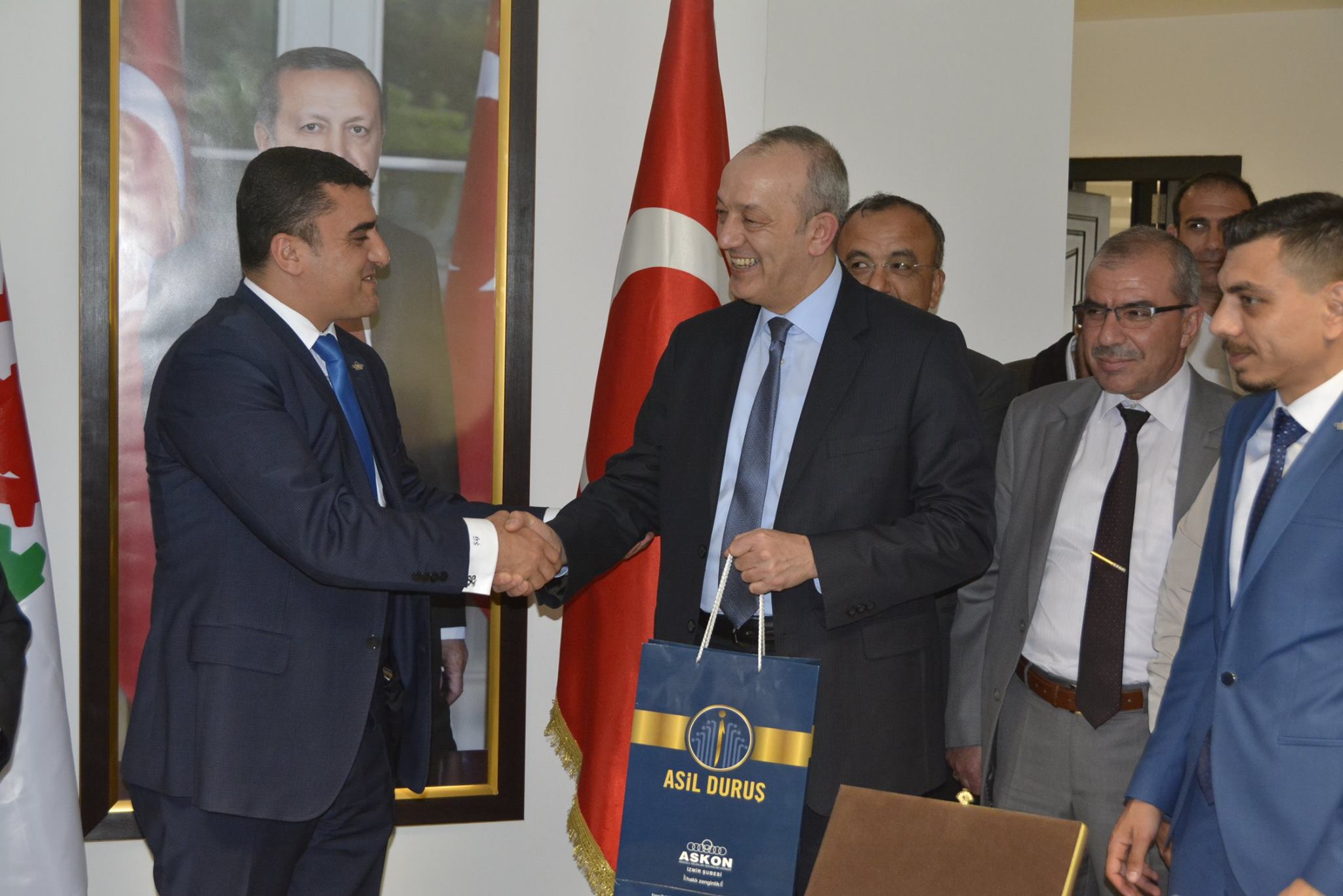 Anadolu Aslanları İş Adamları Dərnəyi İzmir şöbəsinin təmsilçiləri TÜİB idarə Heyətinin üzvləri ilə görüşüb.