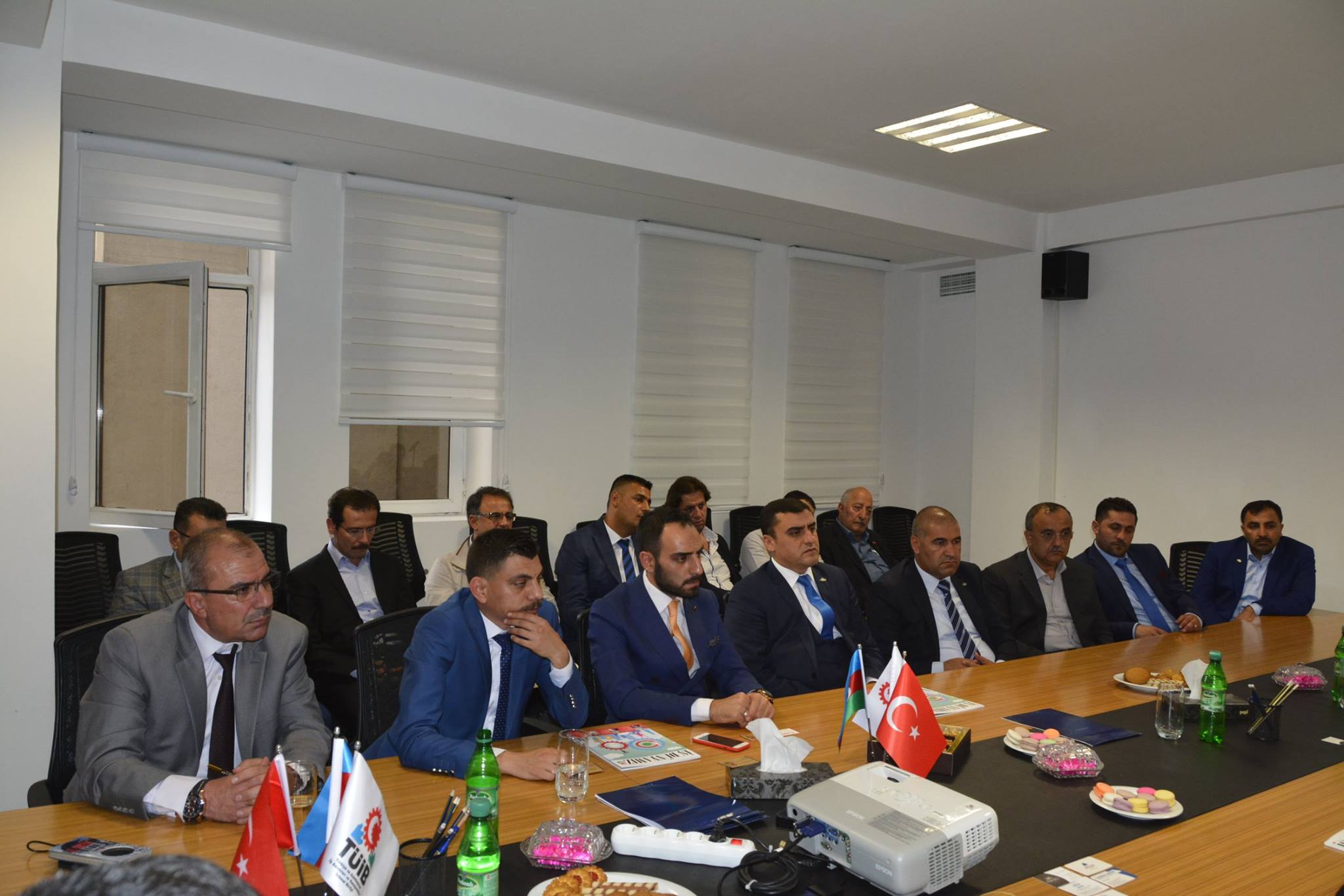 Anadolu Aslanları İş Adamları Dərnəyi İzmir şöbəsinin təmsilçiləri TÜİB idarə Heyətinin üzvləri ilə görüşüb.