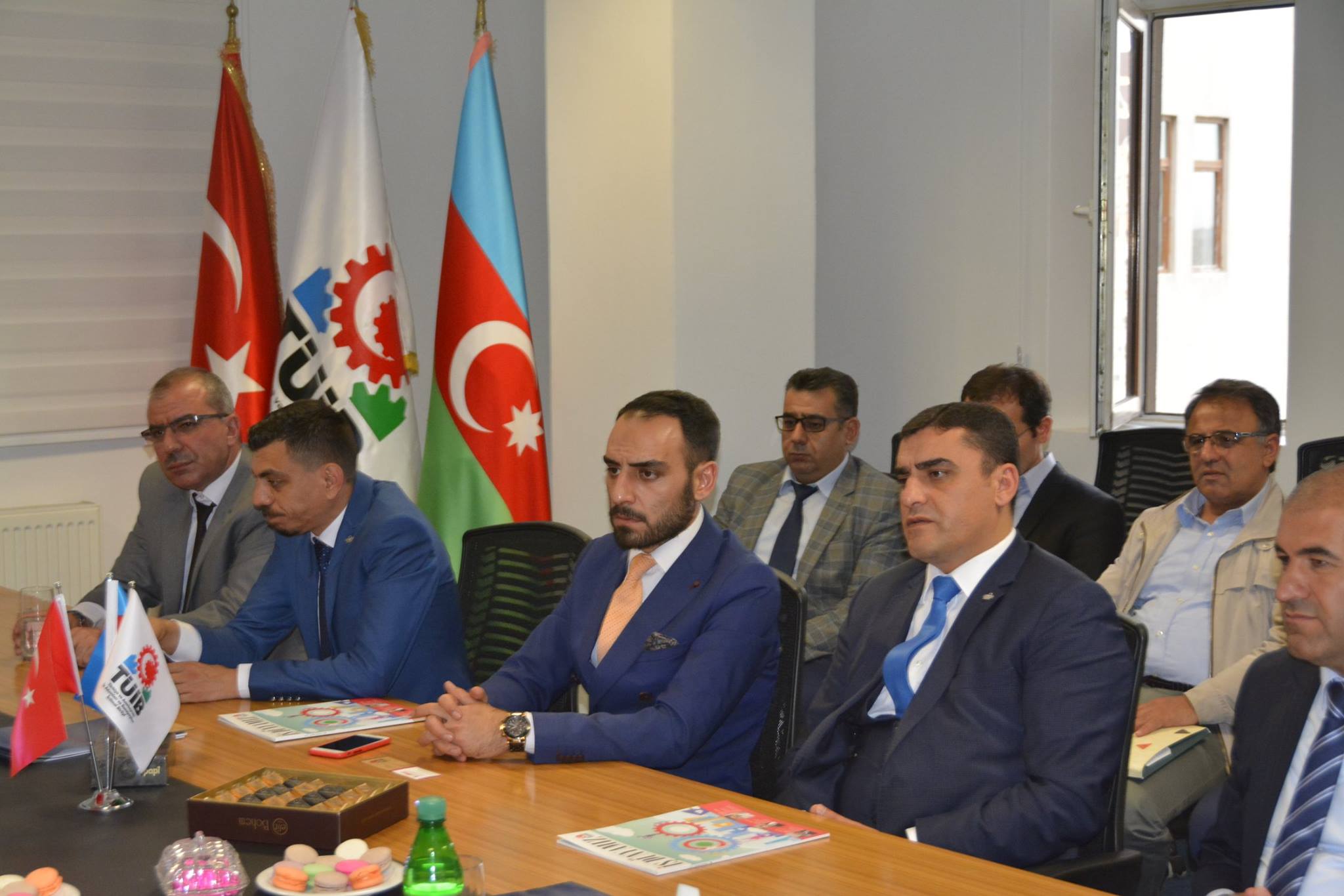 Anadolu Aslanları İş Adamları Dərnəyi İzmir şöbəsinin təmsilçiləri TÜİB idarə Heyətinin üzvləri ilə görüşüb.