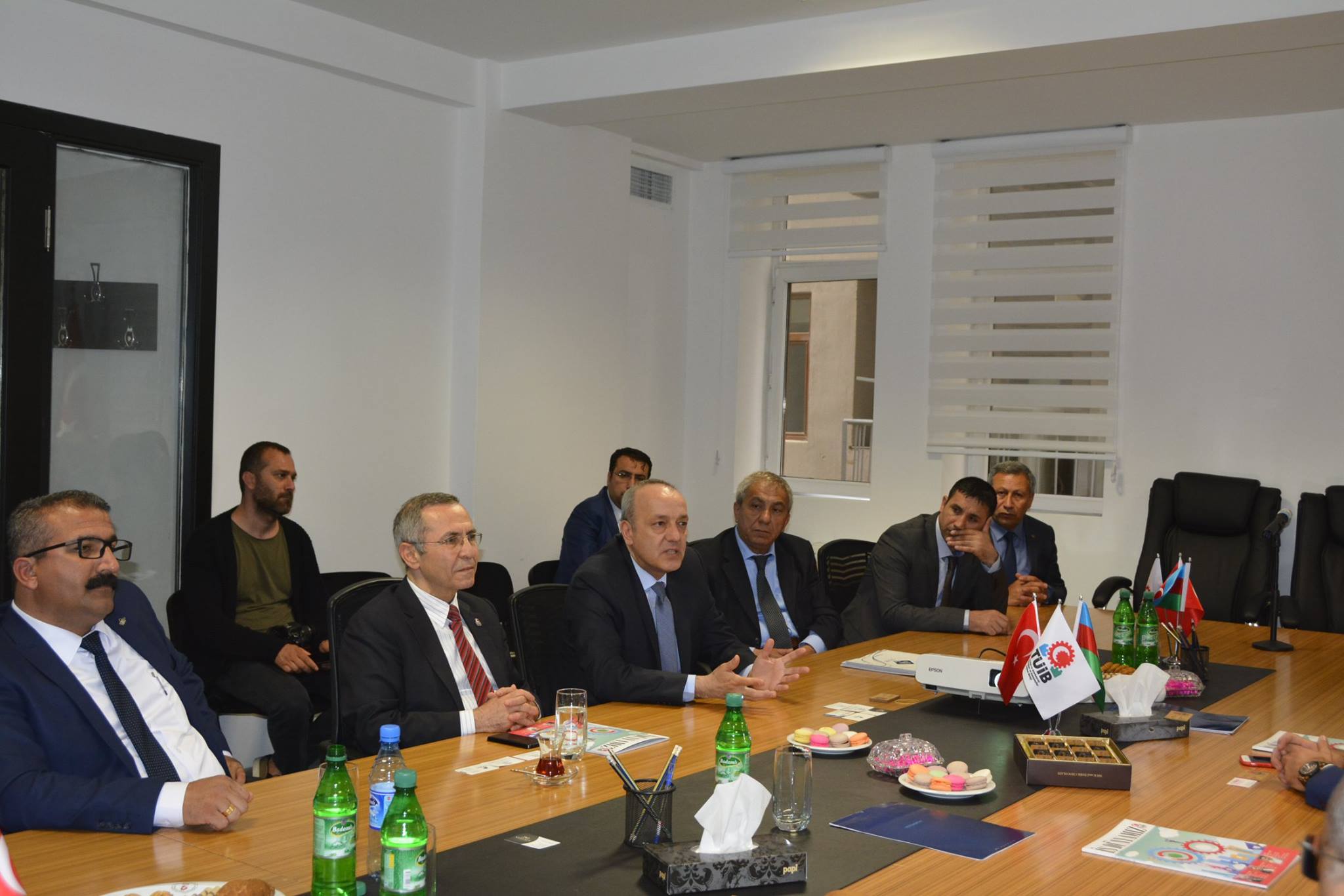 Anadolu Aslanları İş Adamları Dərnəyi İzmir şöbəsinin təmsilçiləri TÜİB idarə Heyətinin üzvləri ilə görüşüb.