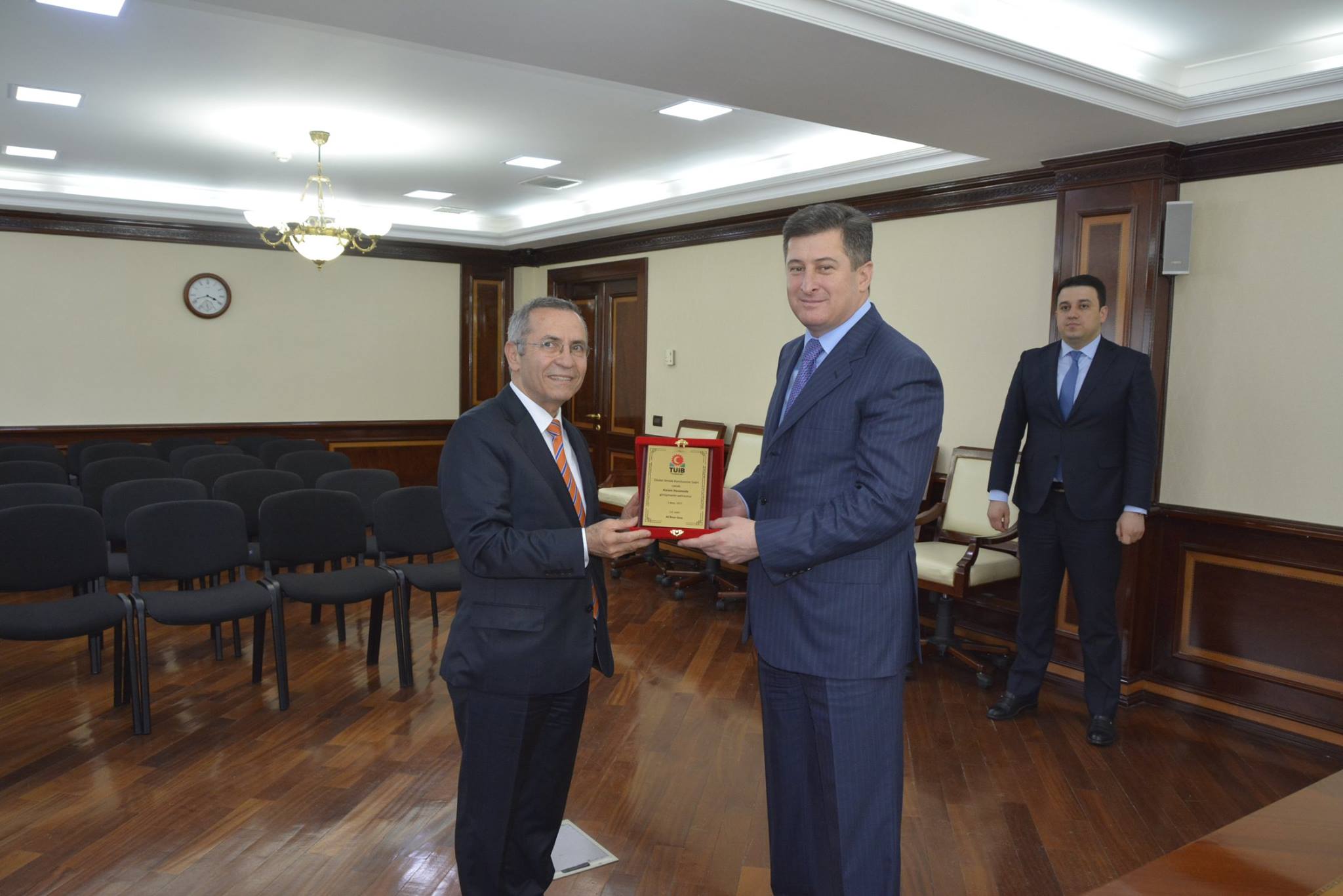 TÜİB İdarə Heyəti Əmlak Məsələləri Dövlət Komitəsinin sədri Kərəm Həsənovla görüşüb.