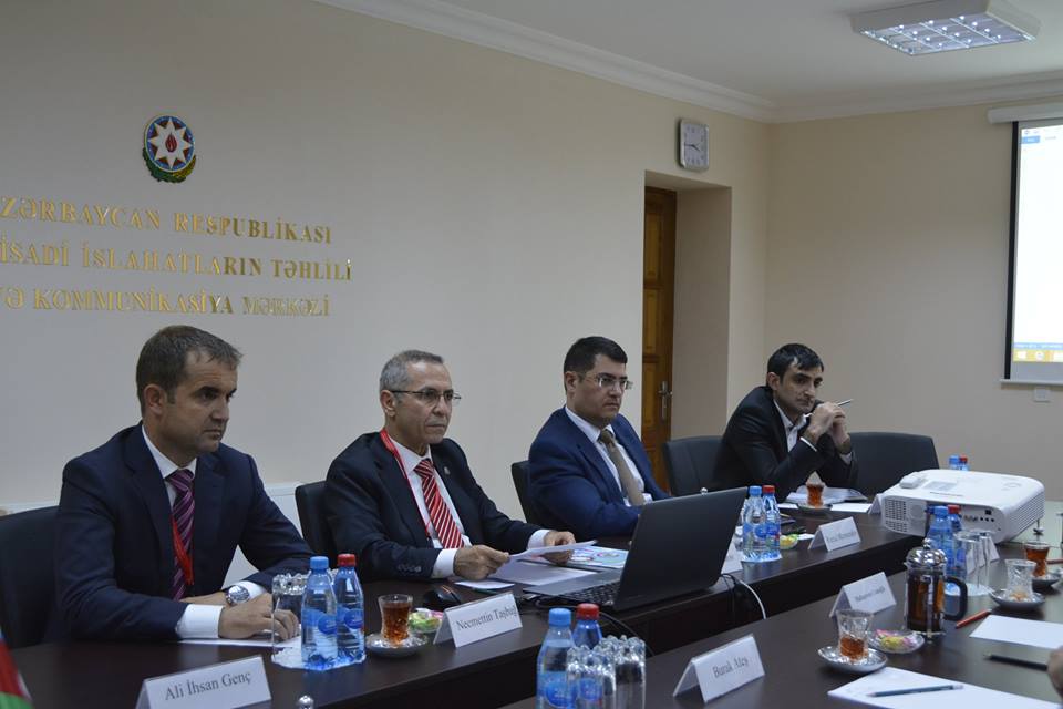 “İqtisadi İslahatların Təhlili və Kommunikasiya Mərkəzinin” icraçı direktoru Vüsal Qasımlı ilə görüş