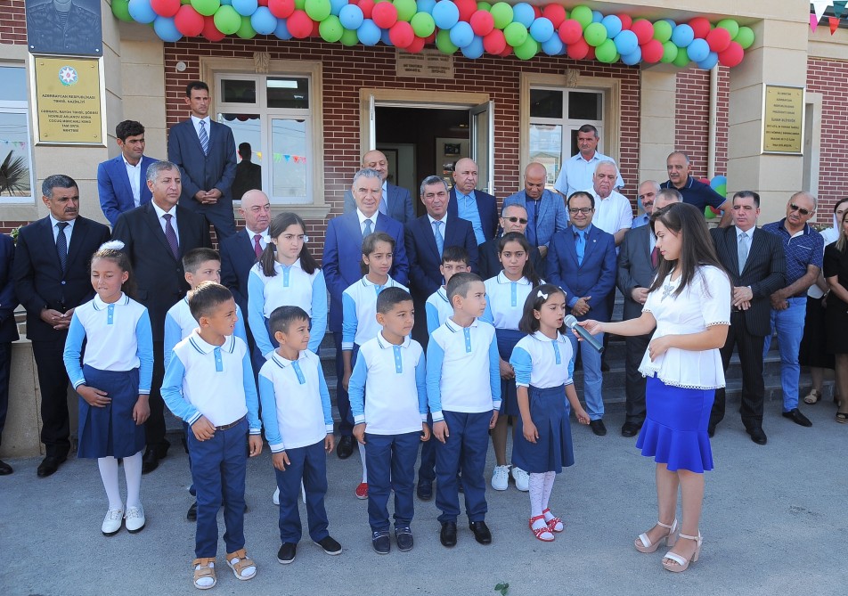 Cocuq Mərcanlı: İşğaldan azad olunmuş qəsəbədə ilk dərs günü