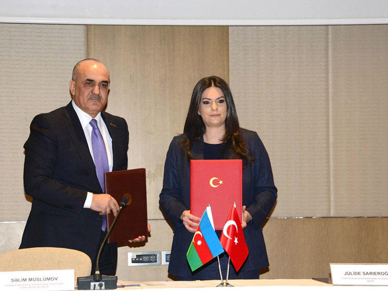 Azərbaycan və Türkiyə əməkdaşlığı gücləndirir - SƏNƏD imzalandı