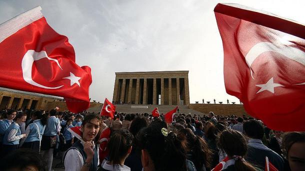 Türkiyənin Milli Suverenlik və Uşaqlar Günü qeyd olunur