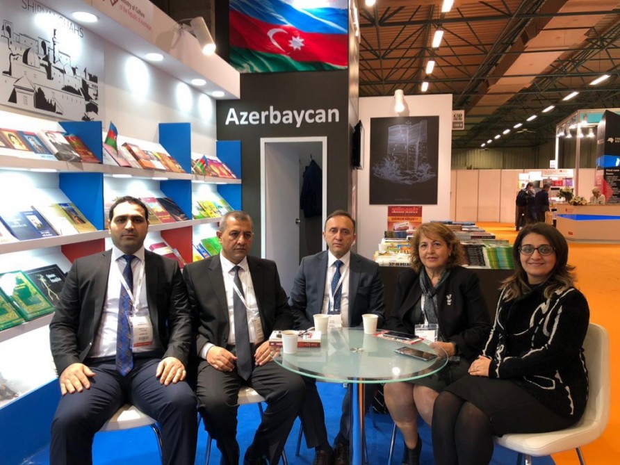 Azərbaycan stendində Türkiyənin Mədəniyyət və Turizm Nazirliyinin əməkdaşları ilə görüş keçirilib