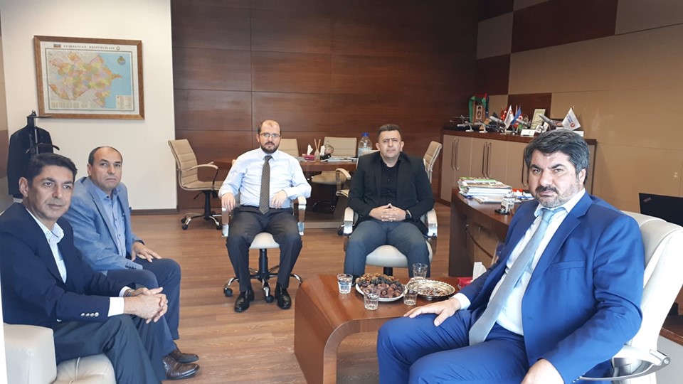 TÜİB sədri Hüseyin Büyükfırat Türk Hava Yolları Bakı Ofisi müdiri Seyfullah İlyası ziyarət etdi