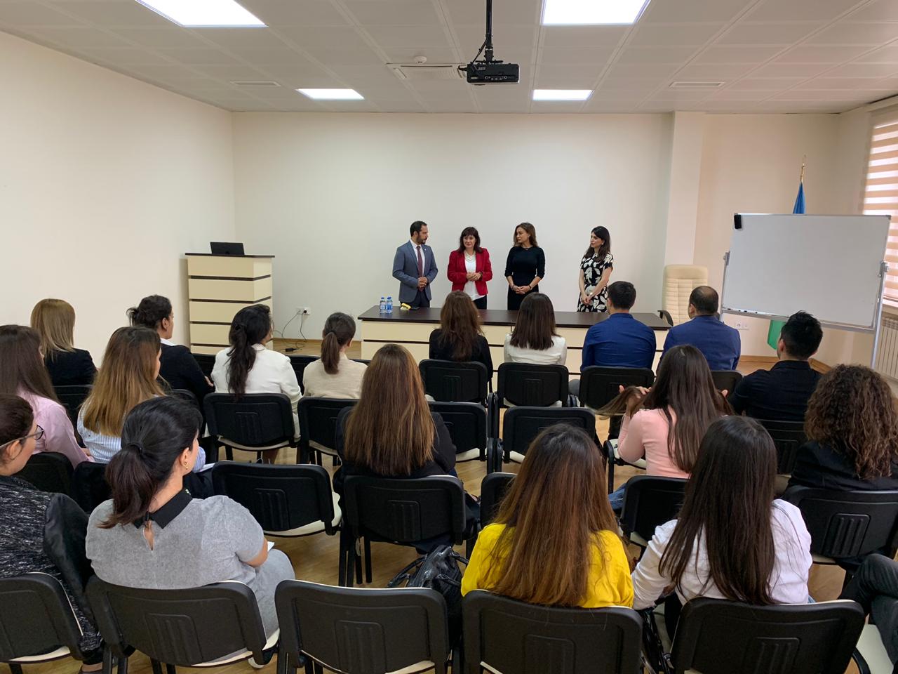  Türkiyə Standartlar İnstitutunun eksperti AQTİ-də  təlim keçir