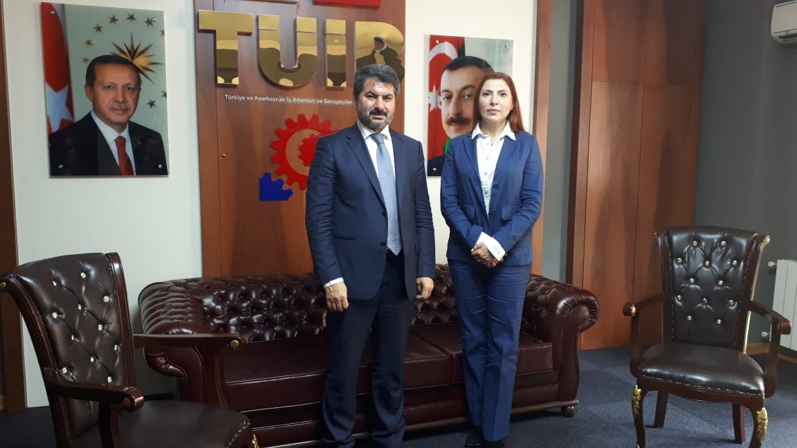  Rusiya Federasiyası Dagıstan Respublikasının milli məsələlər üzrə nazirin müavini Aida Əliyeva TÜİB İdarə Heyətinin sədri Huseyin Büyükfıratla görüşdü