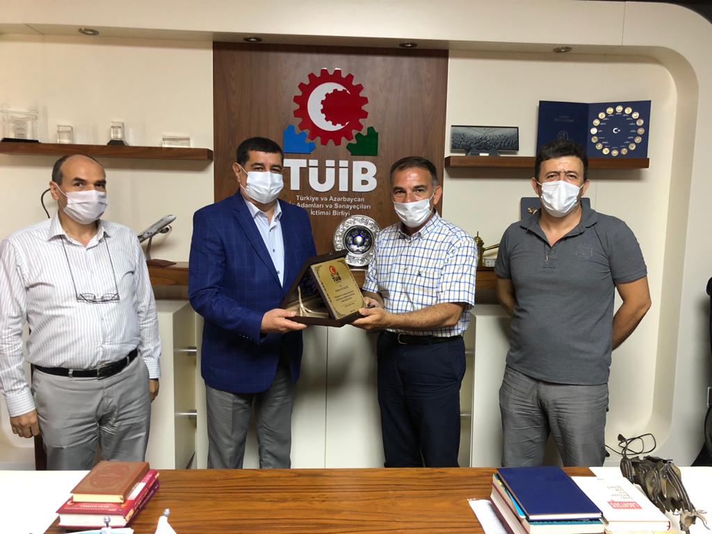 Türkiyə Səfirliyinin ticarət müşaviri Ahmet Ataker TÜİB ofisini ziyarət etdi.