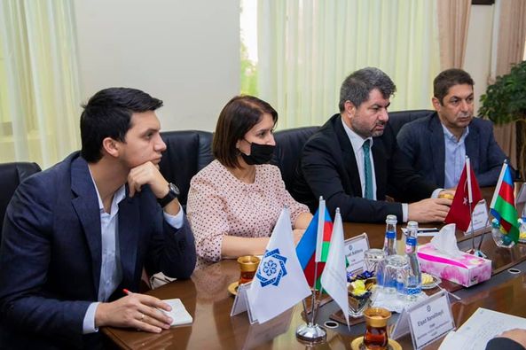 TÜİB İdarə Heyətinin sədri Hüseyin Büyükfırat və Azərbaycan Respublikası Əmək və Əhalinin Sosial Müdafiəsi Nazirliyinin tabeliyində Dövlət Sosial Müdafiə Fondunun İdarə Heyətinin sədri Himalay Məmişov arasında işgüzar görüş