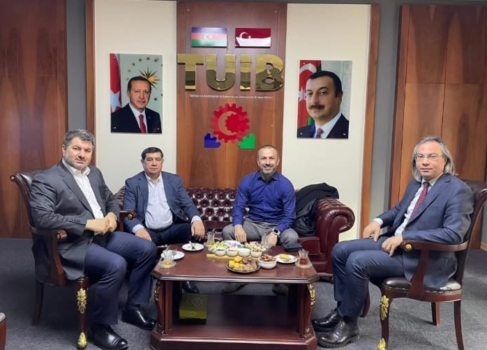 Bakı Yunus Emre İnstitutunun müdiri Selçuk Karakılıç TÜİB ofisini ziyarət etdi. 