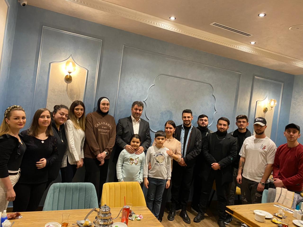 Şəhid və qazi ailələrinin övladları və qazi  gənclərimizlə Gənclər günü münasibəti ilə bira araya gəldik. 