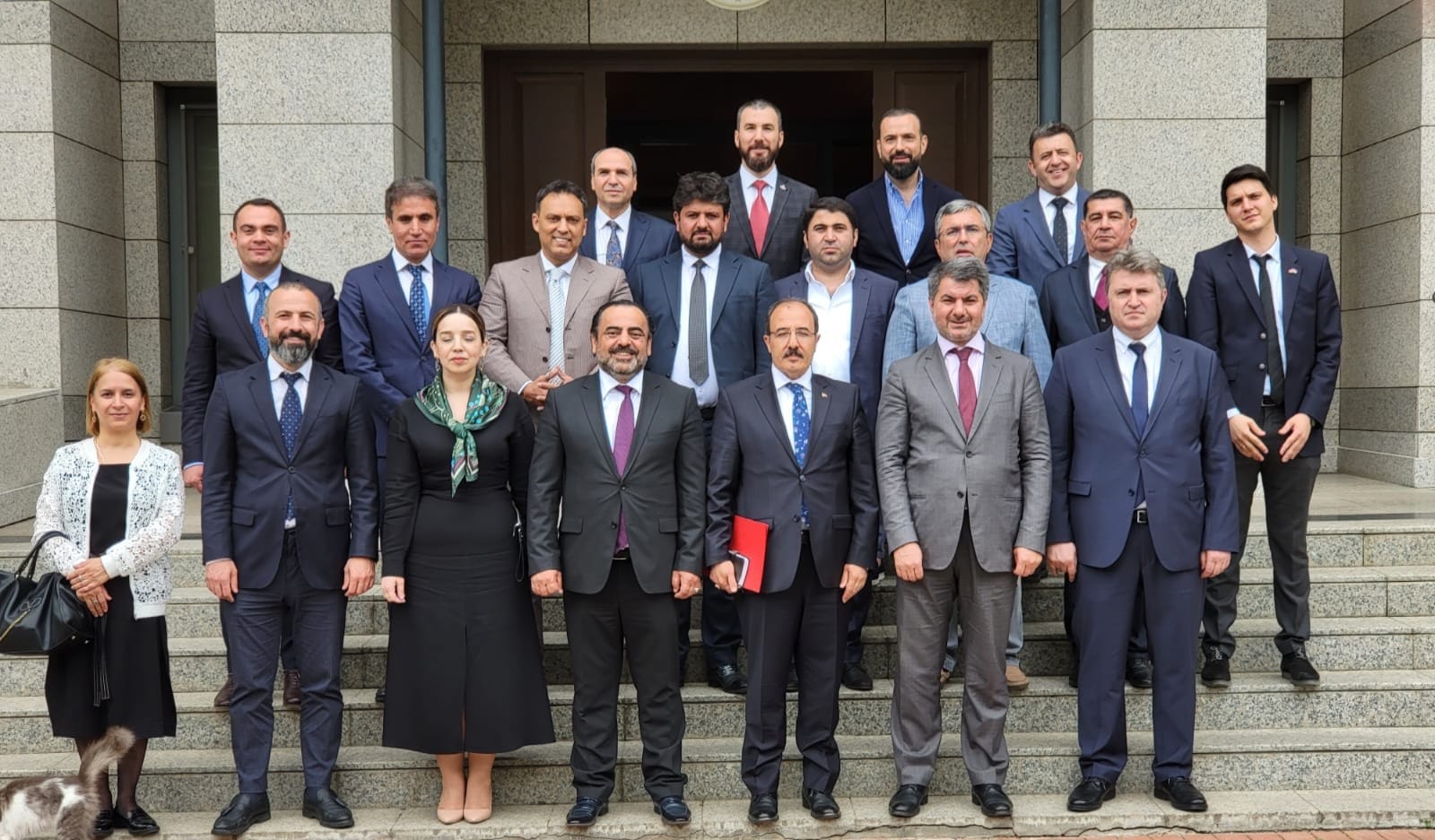 Türkiyə-Azərbaycan İş Adamları və Sənayeçiləri Birliyinin yeni İdarə Heyəti Türkiyənin Azərbaycandakı Səfiri Doç.Dr. Cahit Bağcını ziyarət edib.