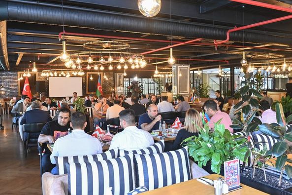  TÜİB-in «İşgüzar səhər yeməyi» tədbiri keçirilib