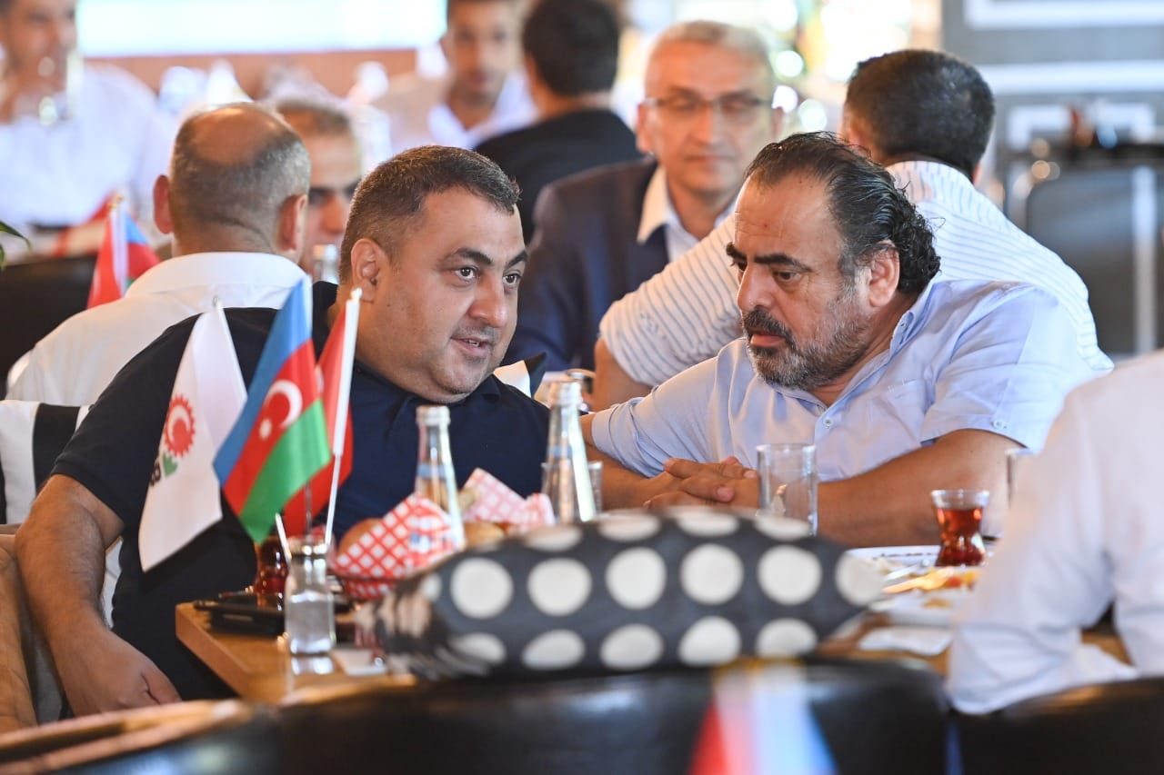 TÜİB-in «İşgüzar səhər yeməyi» tədbiri keçirilib