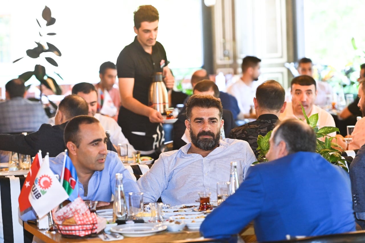 TÜİB-in «İşgüzar səhər yeməyi» tədbiri keçirilib
