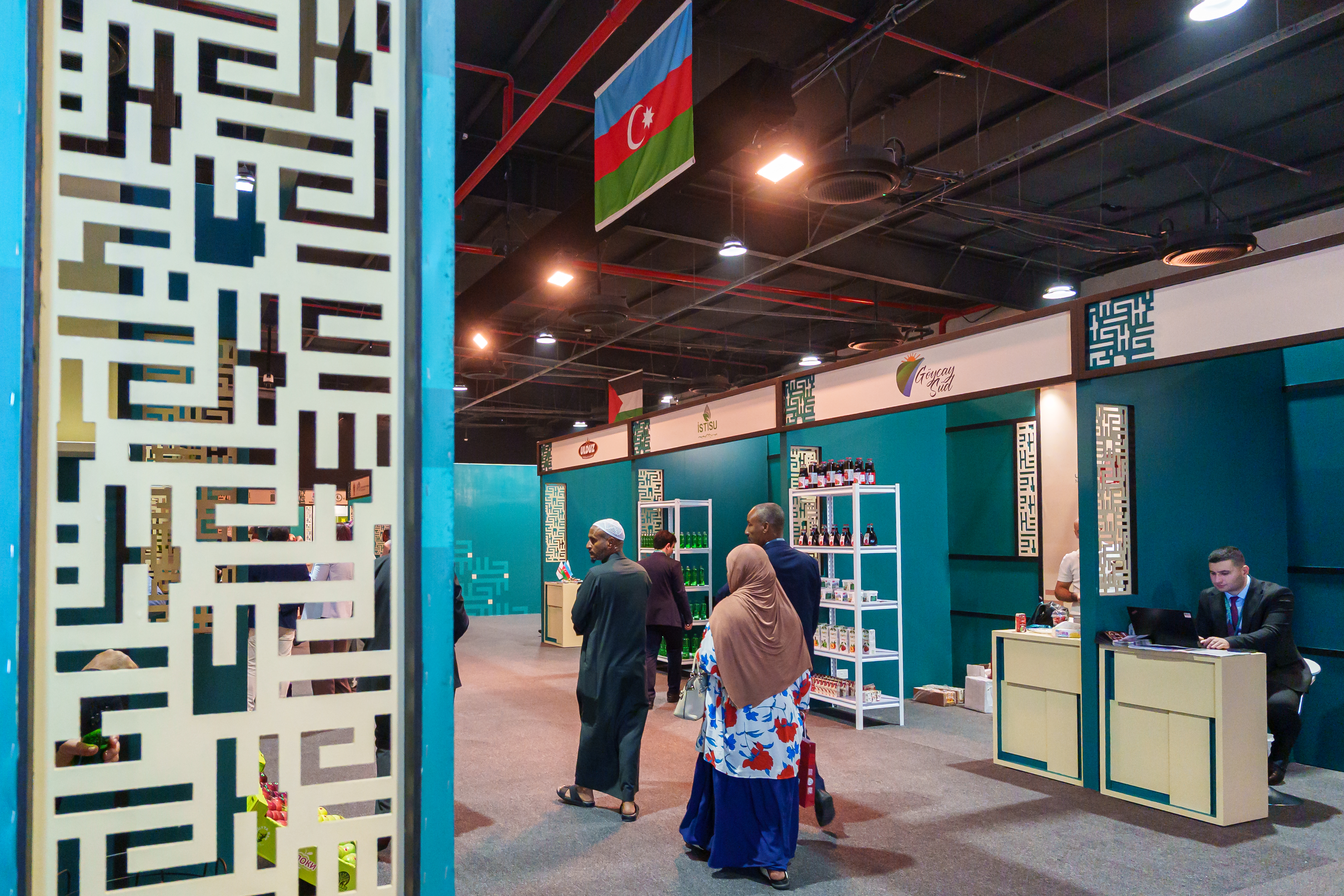 TÜİB İdarə Heyətinin sədri Hüseyin Büyükfırat Məkkə şəhərində keçirilən beynəlxalq halal sərgidə iştirak edərək Azərbaycan pavilyonunu ziyarət edib.