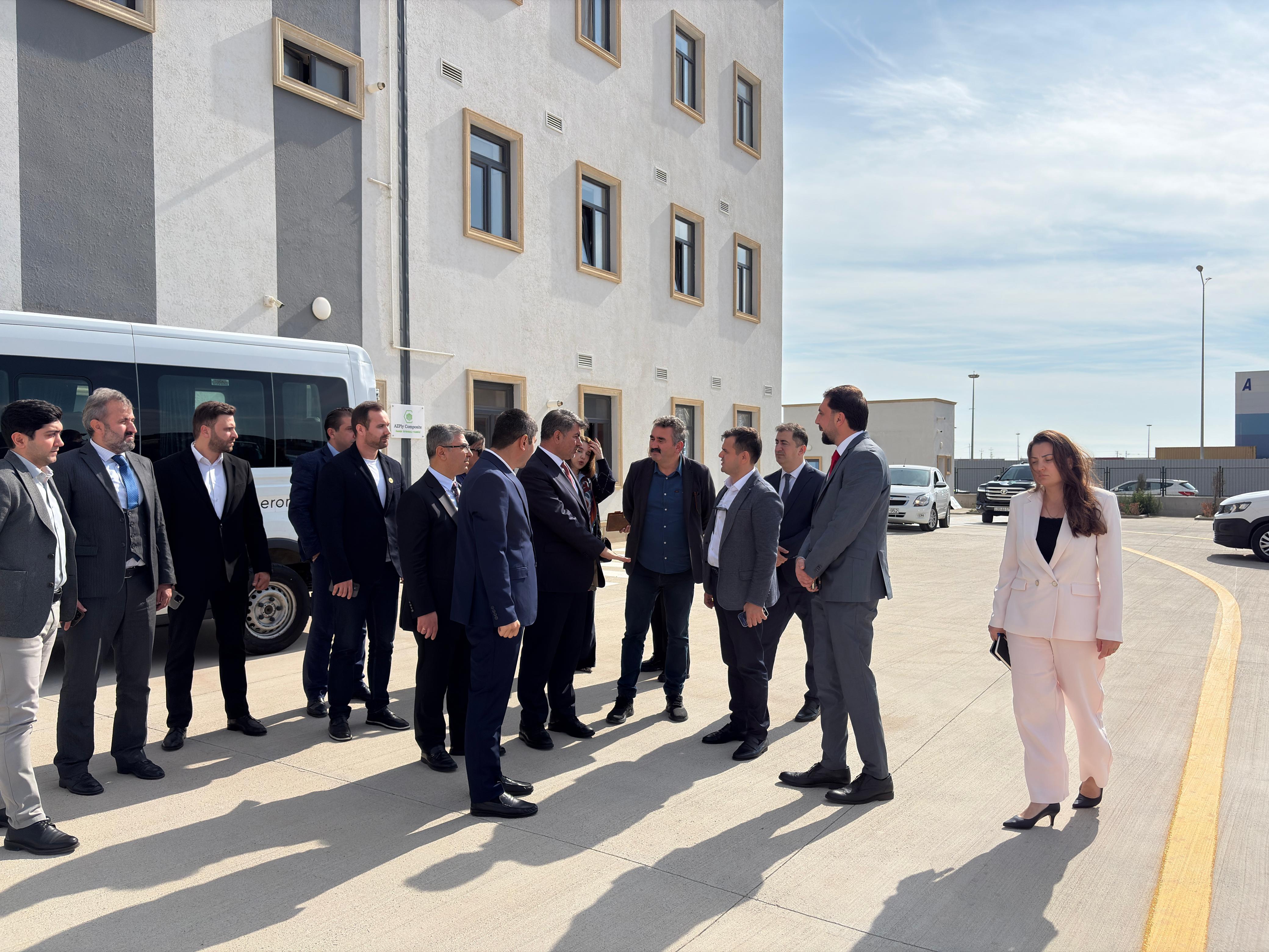 TÜİB-in Logistika və Gömrük Komissiyasının növbəti toplantısı quruma üzv olan Abşeron Logistika Mərkəzində keçirilib.