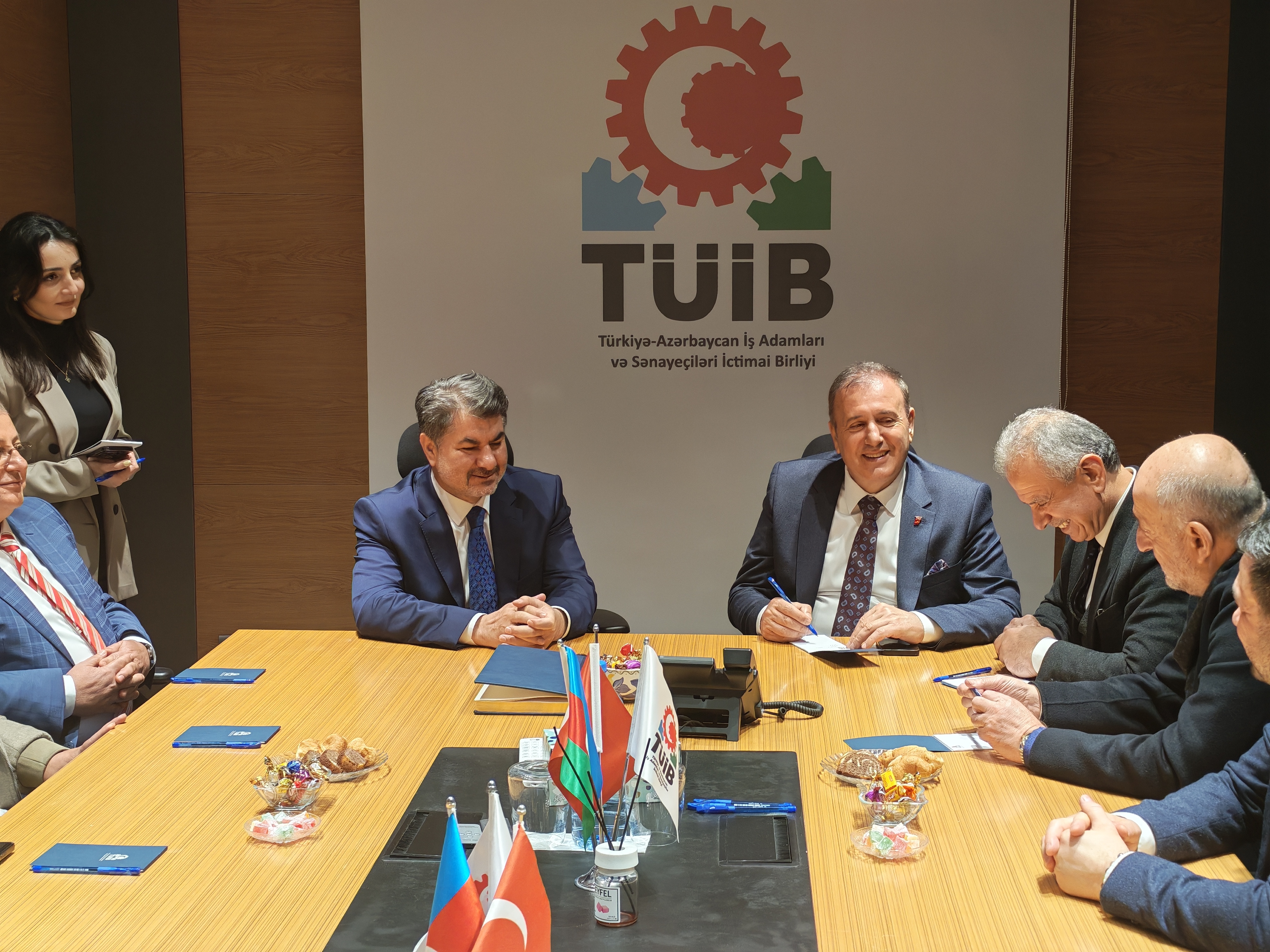 Trabzon Ticarət və Sənaye Odasının nümayəndə heyəti TÜİB-də olub.